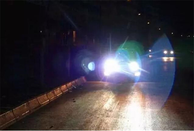 枣庄租车夜间跑高速注意事项 注意行车速度 枣庄租车夜间跑高速注意事项 注意行车速度